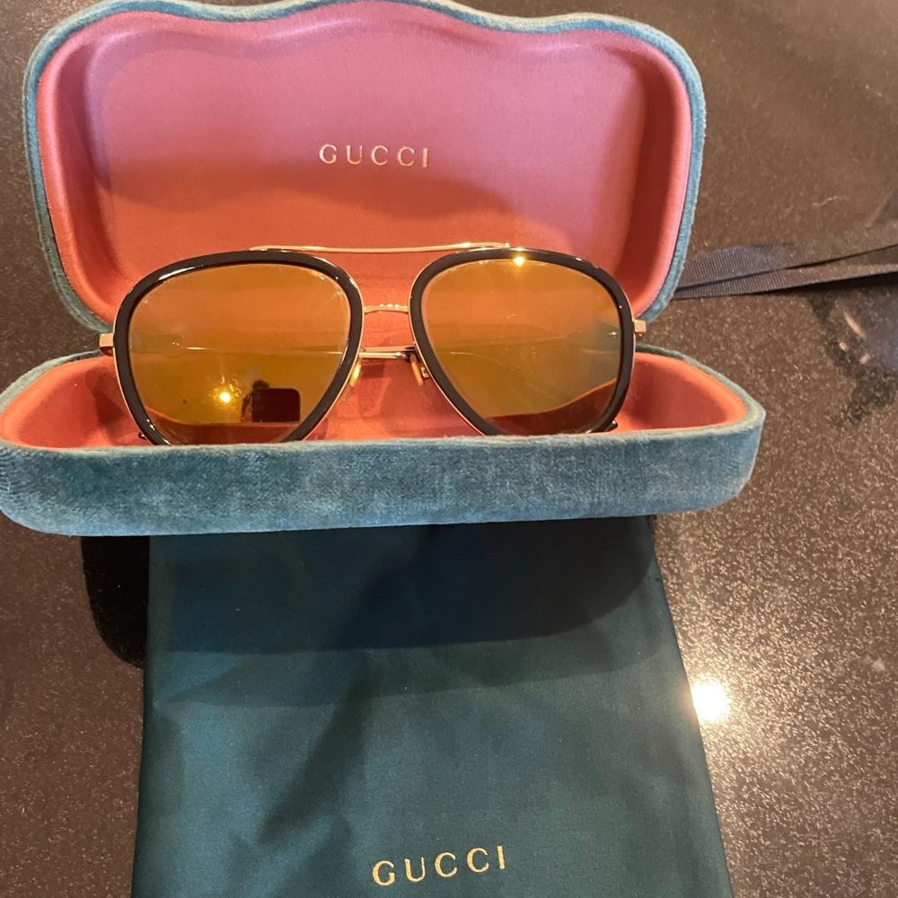 Gucci aviator metal sunglasses